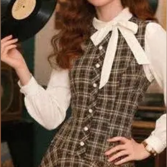 I’m Co-Hosting The Vintage Image Posh Party! 🥳 - Picture 5 of 8